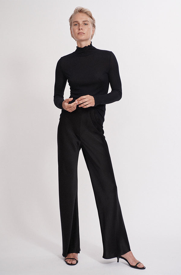 RIBBED TURTLENECK BLACK